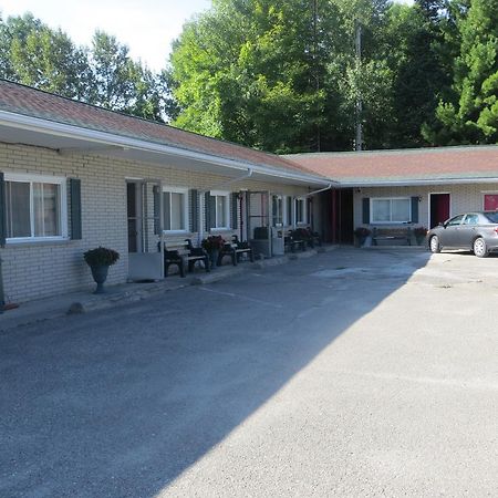 J & J Motel Wasaga Beach Exterior photo