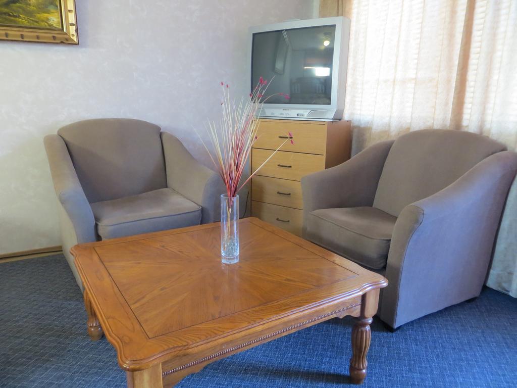 J & J Motel Wasaga Beach Room photo
