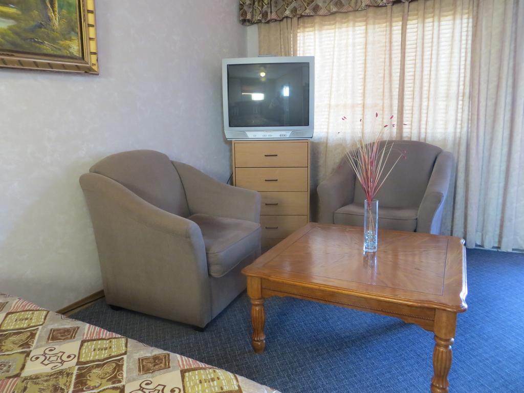 J & J Motel Wasaga Beach Room photo