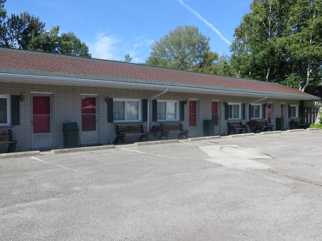 J & J Motel Wasaga Beach Exterior photo